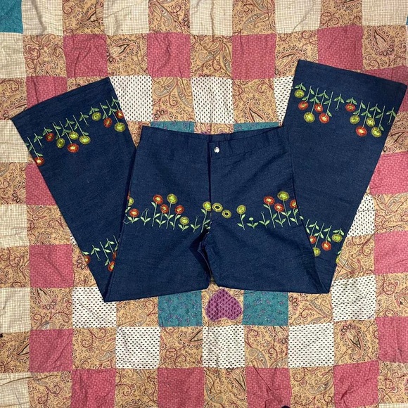 VINTAGE Y2K 90s Embroidered Floral Flares - Picture 2 of 5
